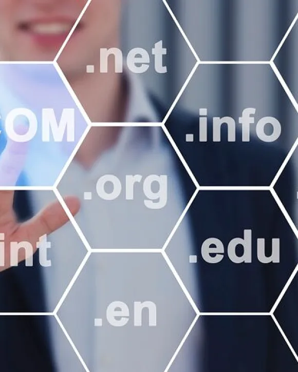 Домены, DNS и хостинг